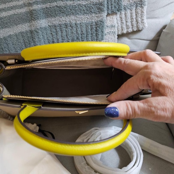 KATE SPADE SATCHEL - Picture 3 of 3